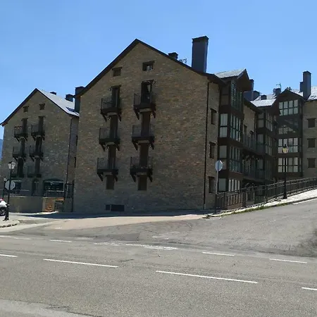 Nicomar Apartamento *